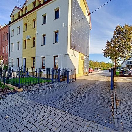 Apartament Radiostacja III Z Ogrodkiem, Parking Free Gliwice Zewnętrze zdjęcie